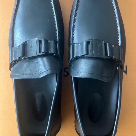 Men’s shoes